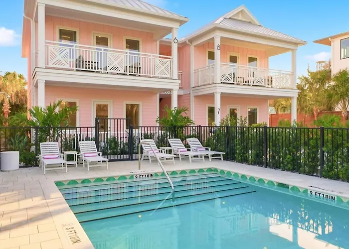 Boutique Beach Hotel - 2Bedroom Suite And Pool